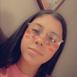 Meet your Posher, Isabella